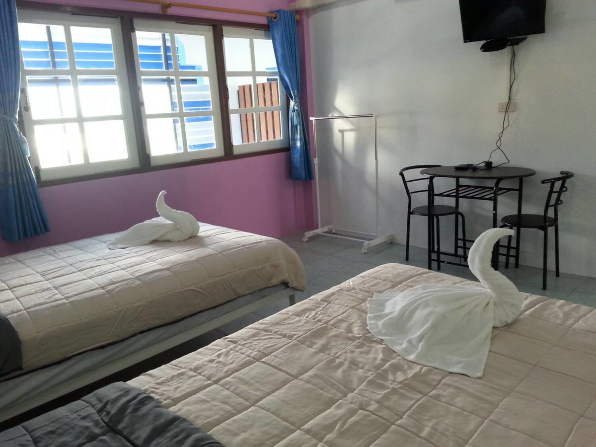 Madinah Hostel Ranong Ban Lum Than Exterior foto
