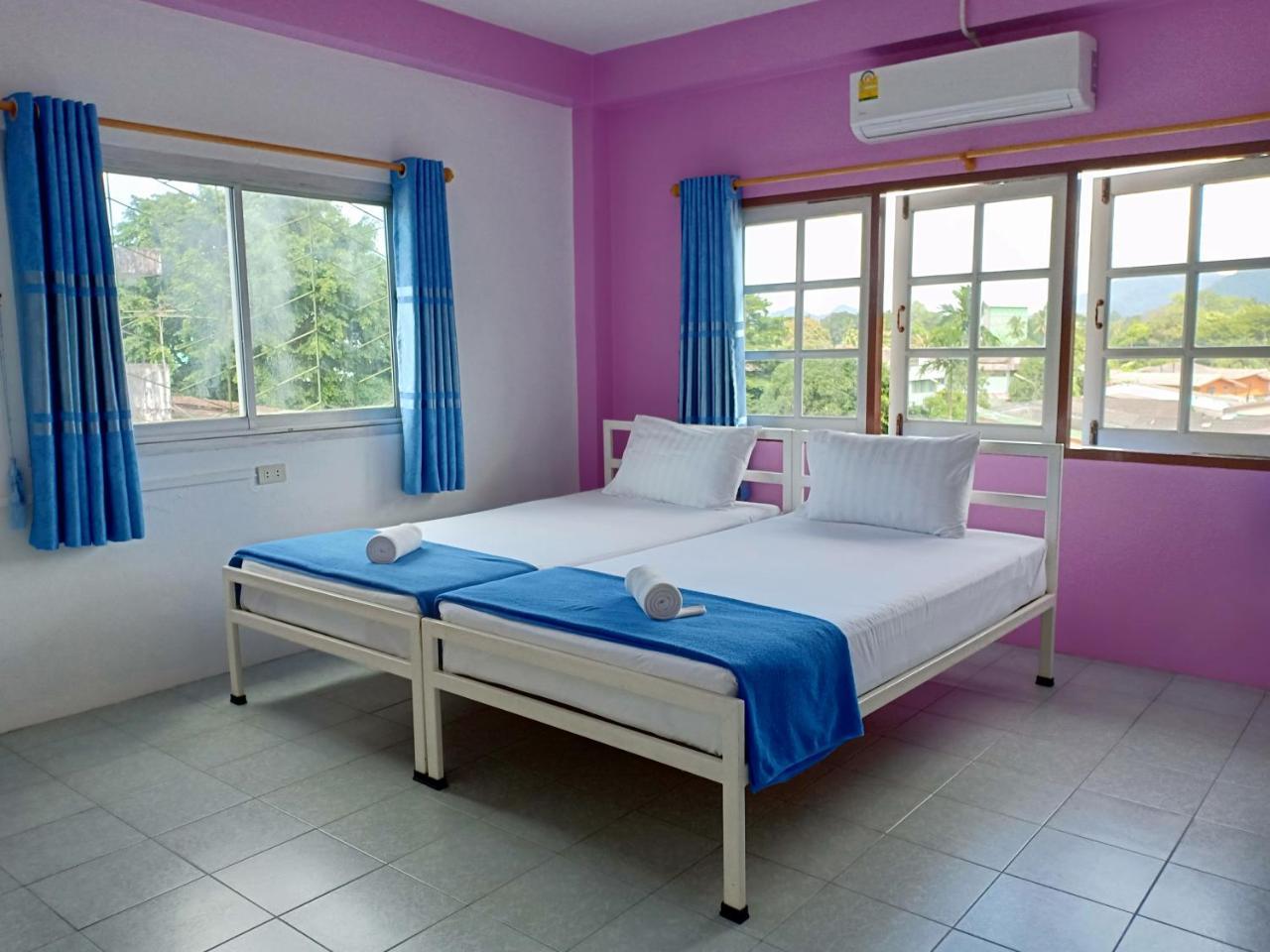 Madinah Hostel Ranong Ban Lum Than Exterior foto