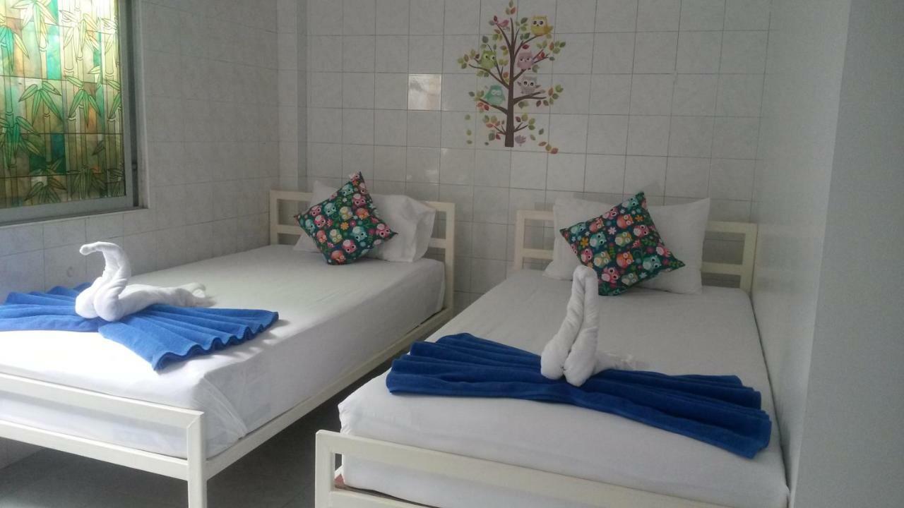 Madinah Hostel Ranong Ban Lum Than Exterior foto